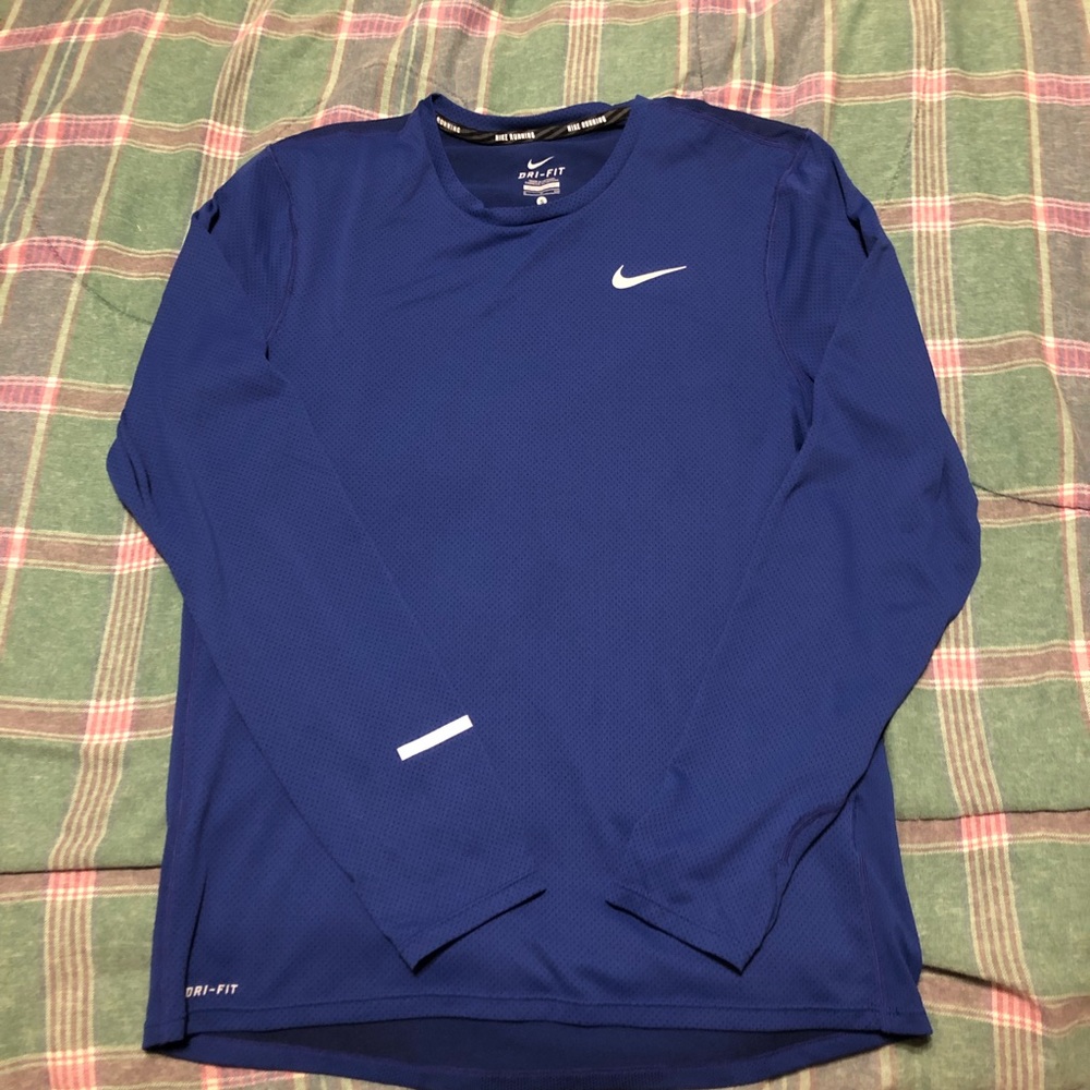 NIKE Dri-Fit Longsleeve